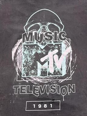 MTV Music Television Preowned XL T-shirt